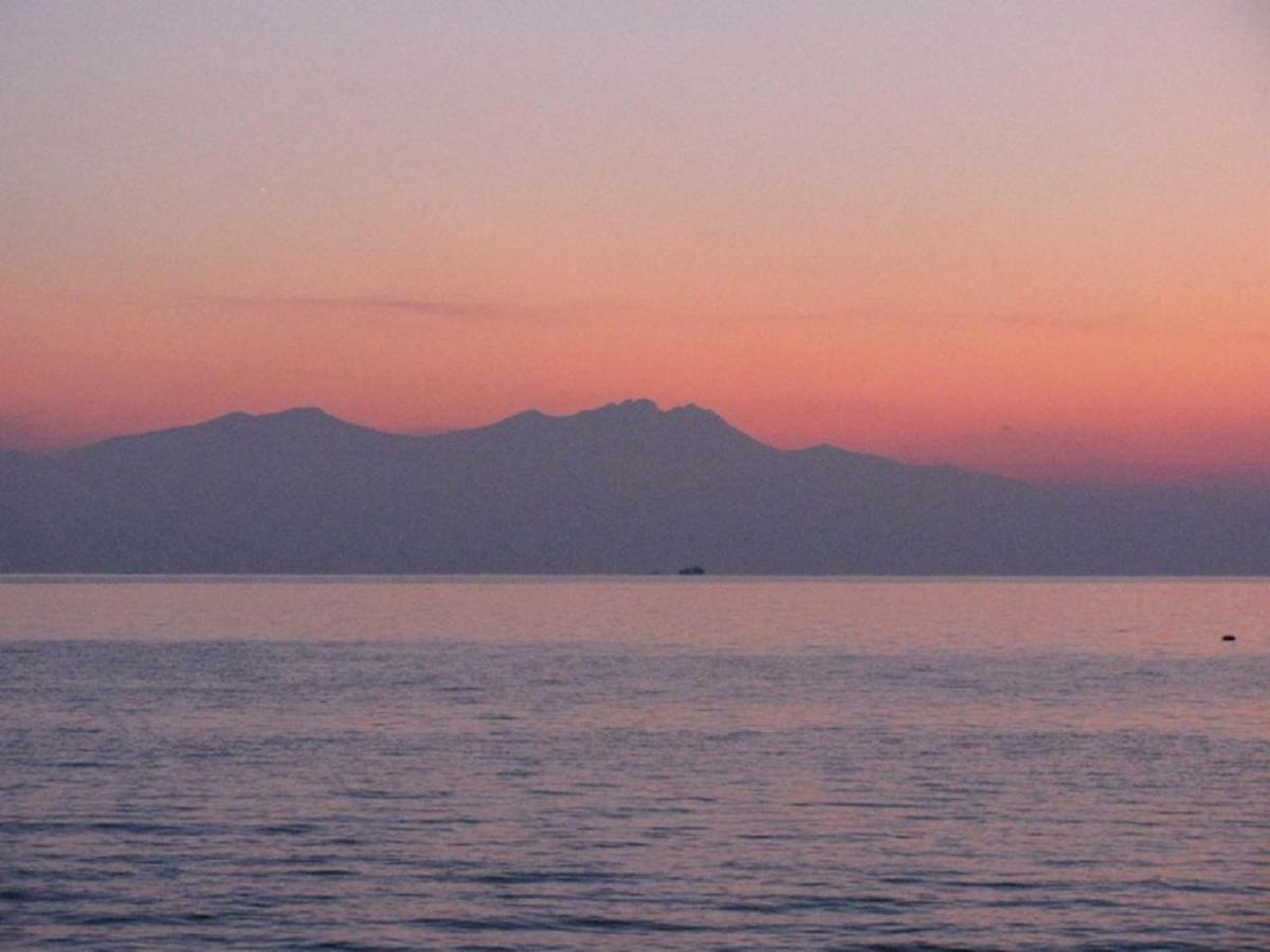 Ferienhaus "Arizones", Nea Kallikratia, Chalkidiki Nea Kallikrateia Exteriör bild