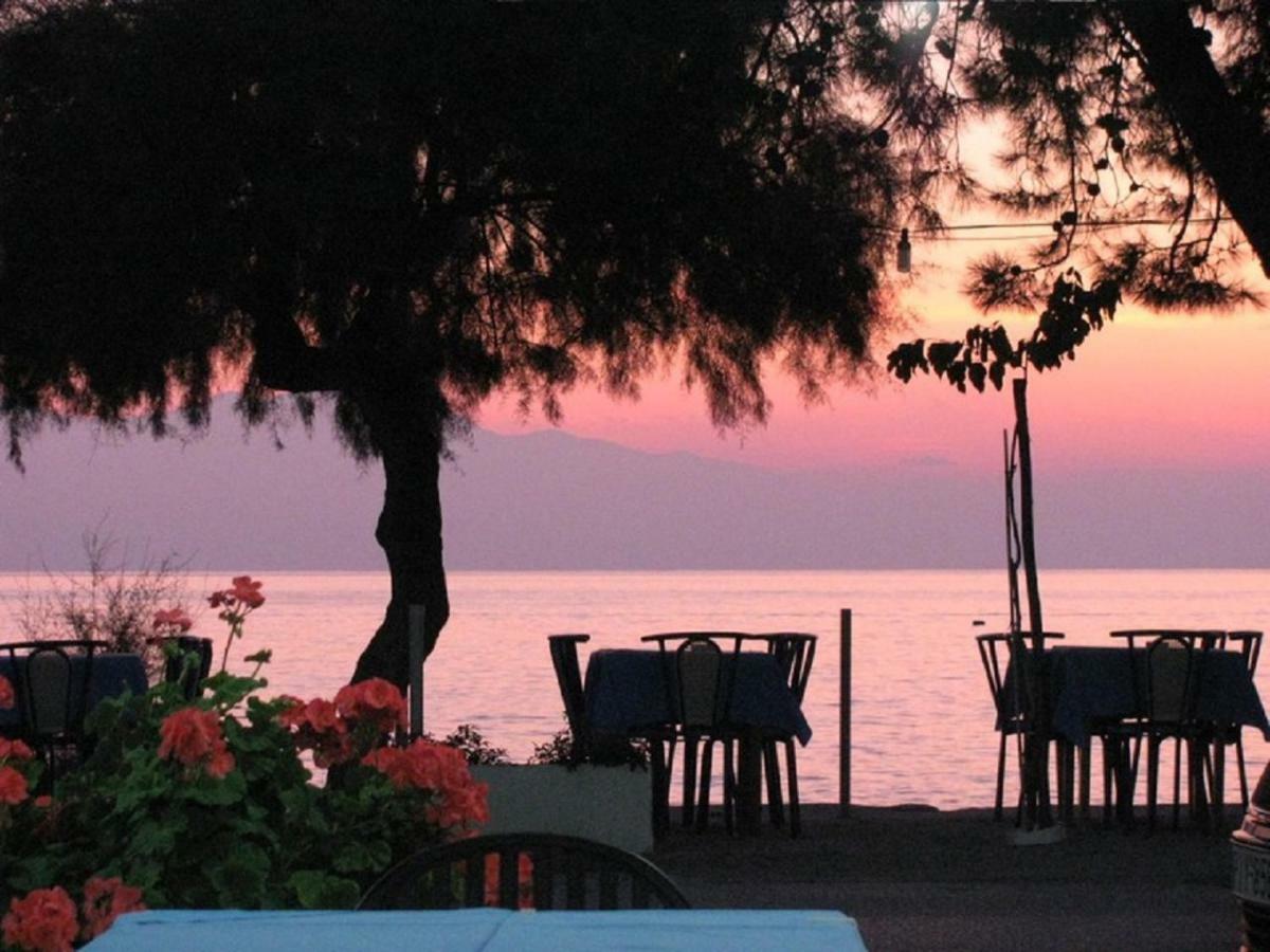 Ferienhaus "Arizones", Nea Kallikratia, Chalkidiki Nea Kallikrateia Exteriör bild